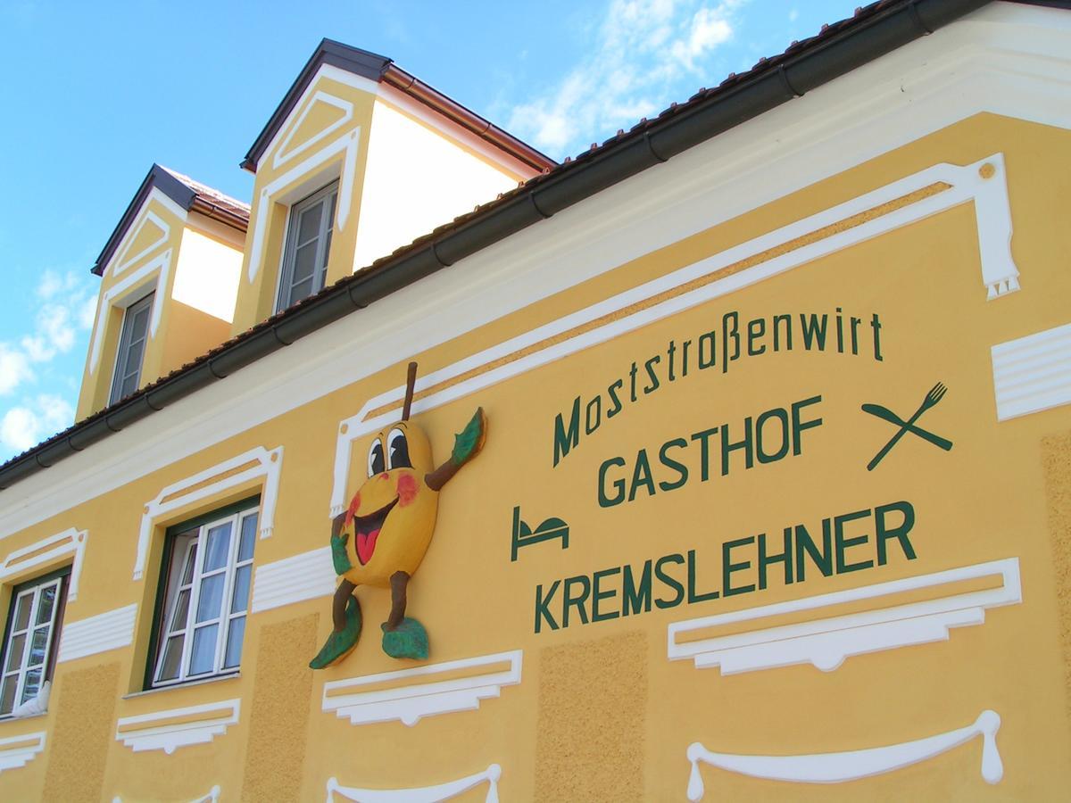Gasthof Kremslehner Stephanshart Exteriör bild